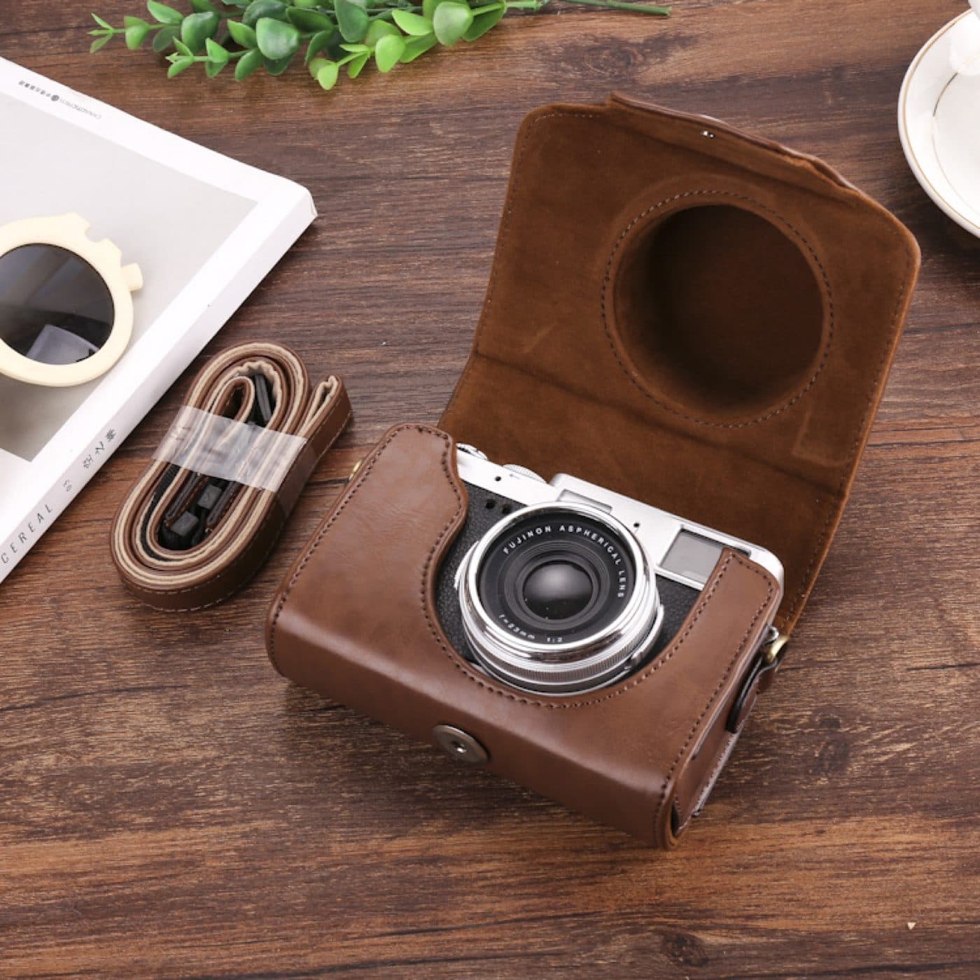 Retro Compact Camera Pouch